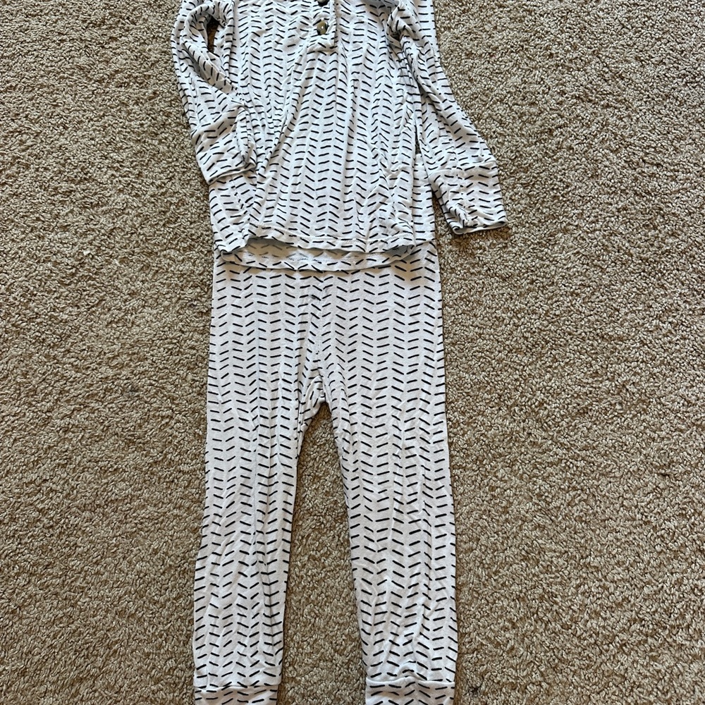 Lou Lou & Company Kids Pajama Set in Black and White